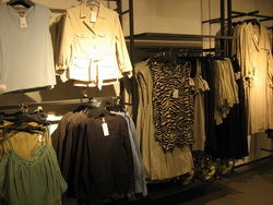 2009春夏女裝零售市場關鍵風格掃描 時尚趨勢精選